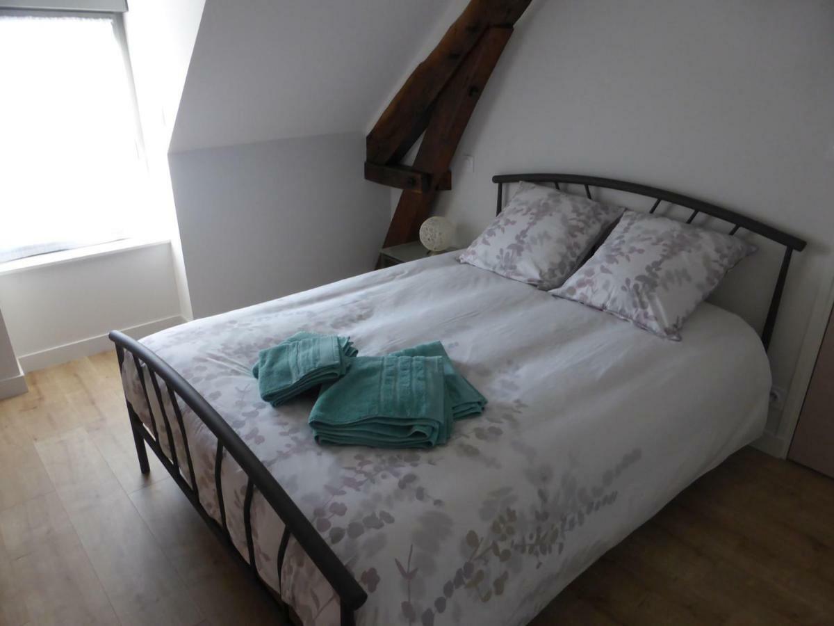 La Maison De Julien Et Marie-Louise Objat Esterno foto